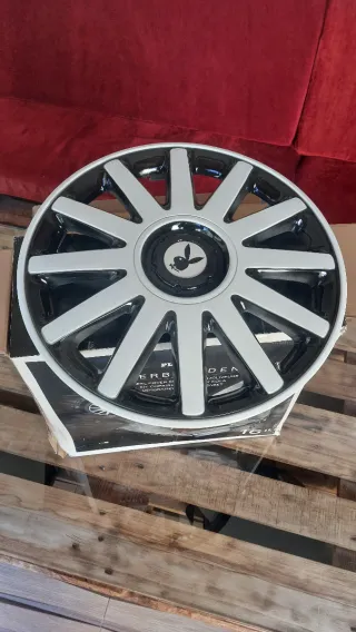 Tapacubos Playboy 16 Set