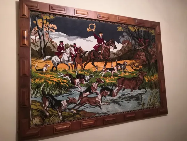 Tapiz caza con perros y caballos enmarcado madera