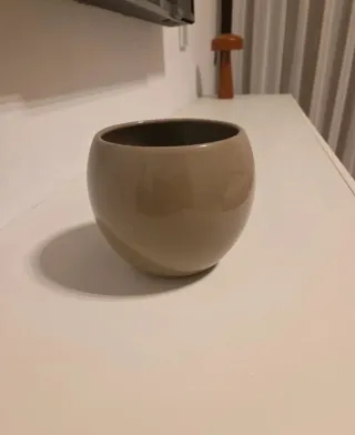 Coppia vasi beige in ceramica