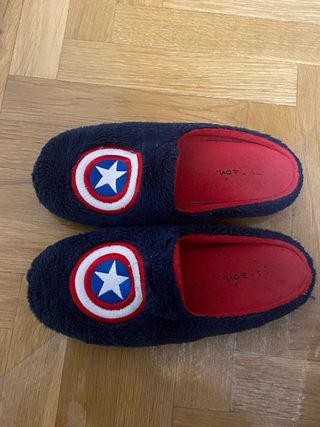 Zapatillas Casa Capitán América talla  37 Garzon