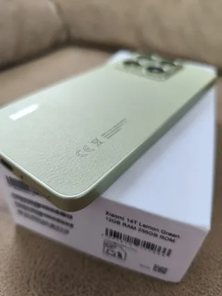 Xiaomi 14T dorato 256GB 12+12 RAM con fattura