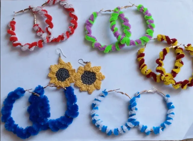 Aros de terciopelo azul y blanco