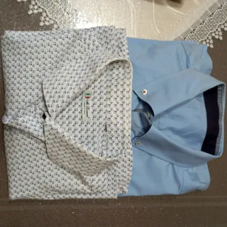 Camicia uomo fantasia blu e bianca.
