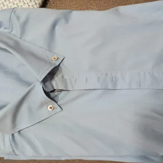 Camicia uomo fantasia blu e bianca.