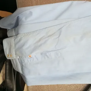 Camicia uomo fantasia blu e bianca.