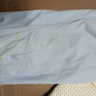 Camicia uomo fantasia blu e bianca.