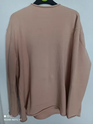 Jersey con flores plateadas