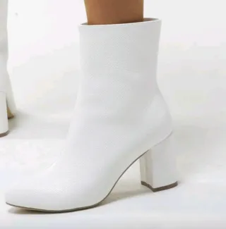 Botines blancos tacón grueso