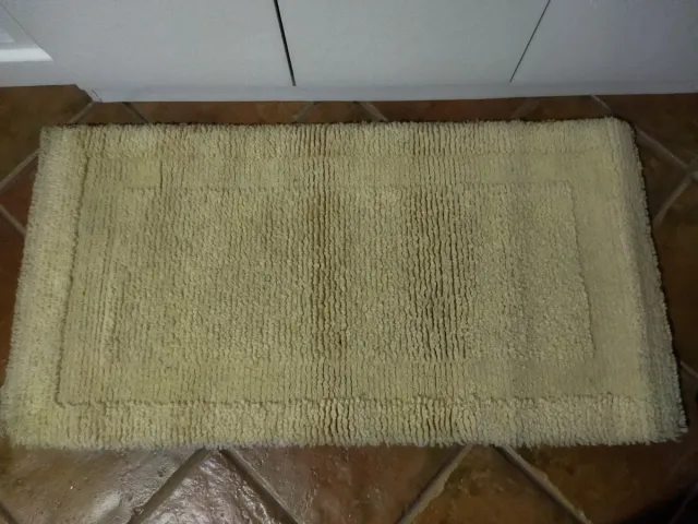 Tappeto di lana beige