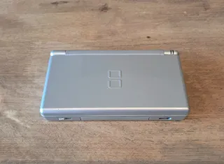 Nintendo DS Lite + Accesorios