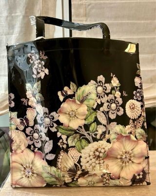 Bolso Ted Baker con flores y mariposas