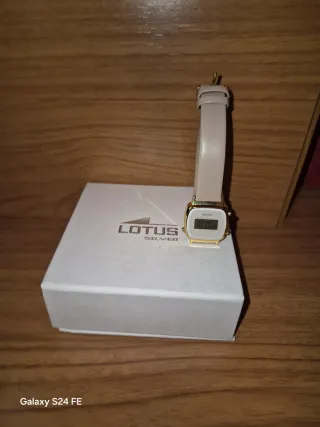 Reloj Casio Vintage Mujer Dorado Beige