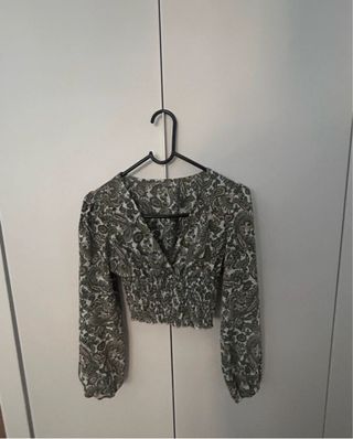 Camisa fruncida estampada verde