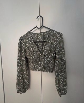 Camisa fruncida estampada verde