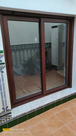 PUERTA ,VENTANAS Y CIERRE ALUMINIO