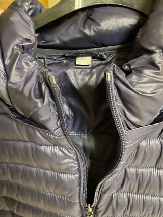 Chaqueta azul marino acolchada