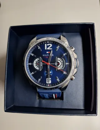 Reloj Tommy Hilfiger Azul y Plateado