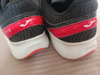 Zapatillas Joma Talla 40 Negras y Rojas