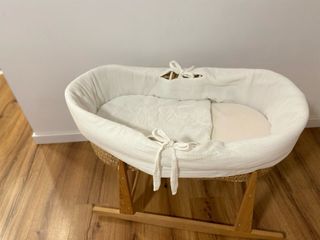 Moisés para bebé de mimbre