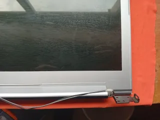 Ecrã Lenovo 15.6 c/ moldura e tampa