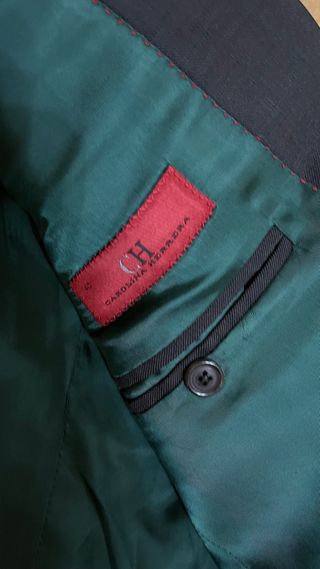 Elegante americana Carolina Herrera