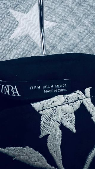 Falda Zara flecos floral talla M