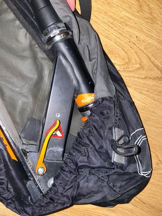 Patinete manual con funda