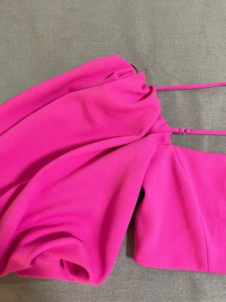 Top Zara fucsia mangas abullonadas