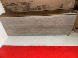 Suelo cerámico imitación madera