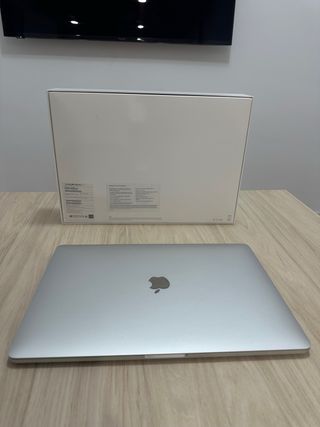MacBook Pro Touch Bar 15” (modelo 2018)