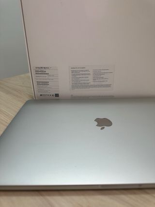 MacBook Pro Touch Bar 15” (modelo 2018)