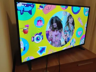 Televisión plana.SIYTEMS 43Purgadas.ModeloK40DLM7F