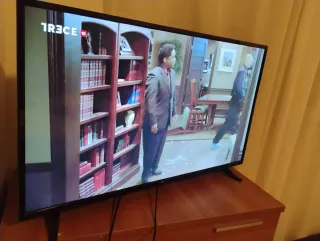 Televisión plana.SIYTEMS 43Purgadas.ModeloK40DLM7F