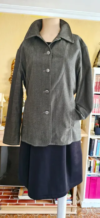 Chaqueta vaquera gris