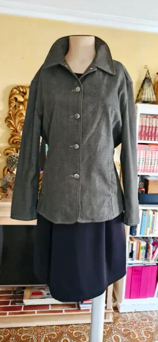 Chaqueta vaquera gris