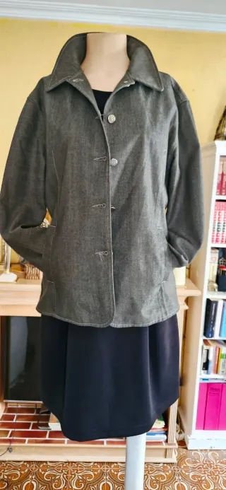 Chaqueta vaquera gris