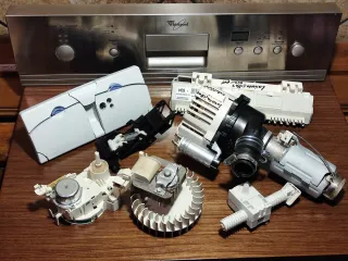 Despiece Lavavajillas Whirlpool ADG 8983