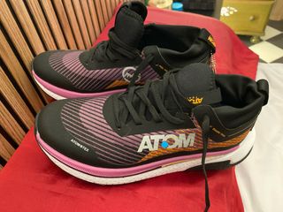 Zapatillas ATOM Negras y Rosas Nuevas