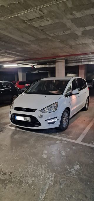 Ford S-MAX 2012
