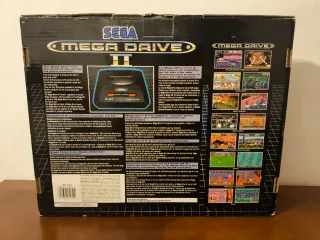 Consola Sega Mega Drive II en Caja.