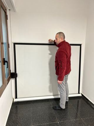 Pantalla Proyección Enrollable 180x180cm