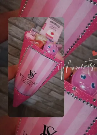 Cajas y conos de maquillaje personalizados