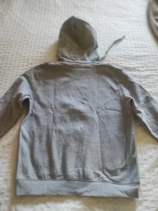 Sudadera M&M y 2 camisetas invierno