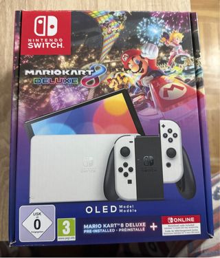 Nintendo Switch OLED Blanca + Mario Kart 8 Deluxe