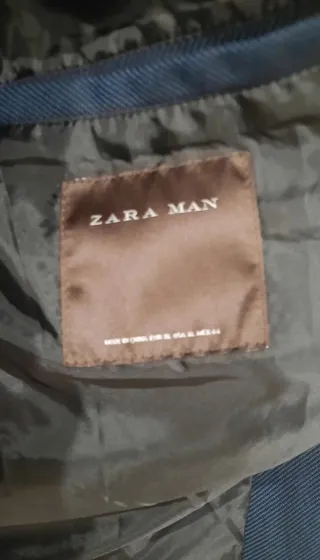 Abrigo de caballero azul + camisa de lino