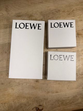 Caja Loewe Blanca