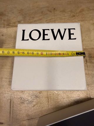 Caja Loewe Blanca