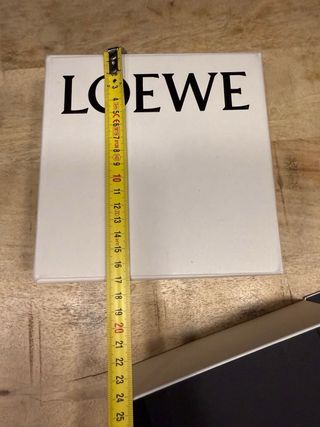 Caja Loewe Blanca
