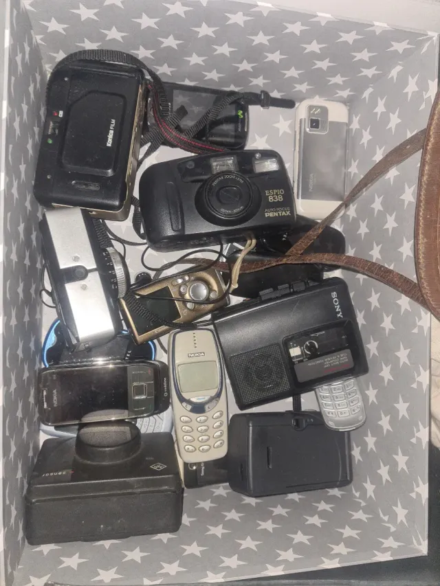 Lote Cámaras y Móviles Antiguos