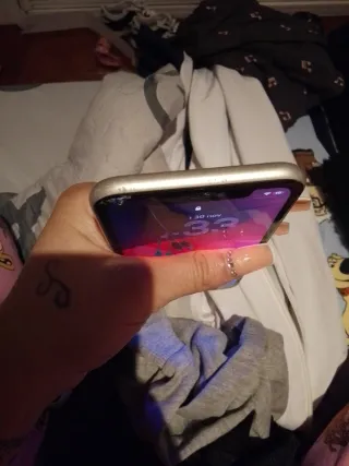 iPhone 11 64GB Batería 75%